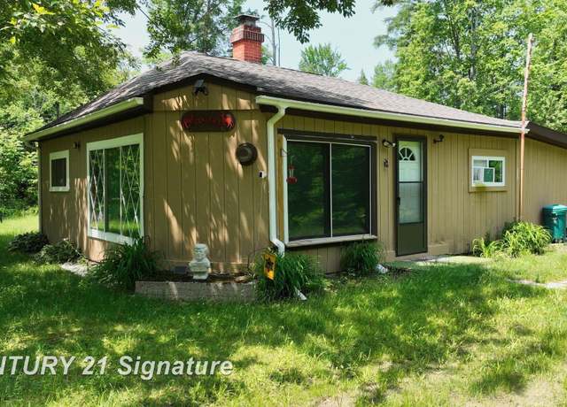 Property at 6002 Wildwood Dr, Alger, MI 48610, 3 beds, 1 bath