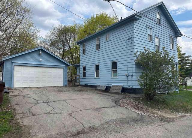 Property at 118 W Beecher St, Adrian, MI 49221, 3 beds, 1.5 baths