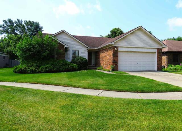 Property at 5010 Kelly Dr, Warren, MI 48092, 3 beds, 2 baths