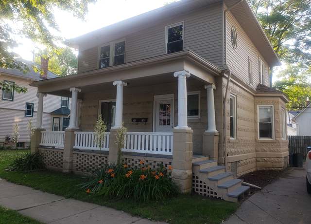 Property at 28 Ferrin Pl, Mt Clemens, MI 48043, 4 beds, 2 baths
