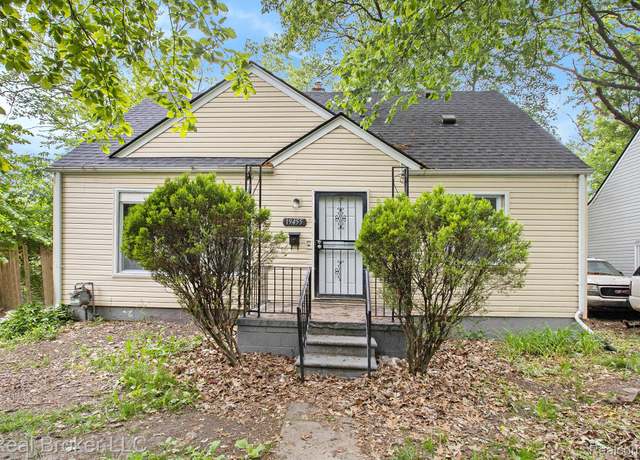 Property at 19455 Houghton St, Detroit, MI 48219, 3 beds, 1 bath