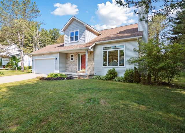 Property at 4540 Spinnaker Ln, Pleasant Lake, MI 49272, 3 beds, 2.5 baths