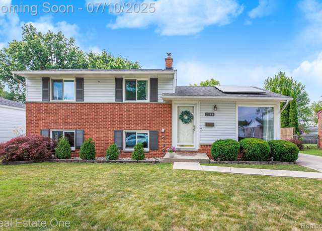 Property at 2344 Winston Dr, Sterling Heights, MI 48310, 3 beds, 2 baths