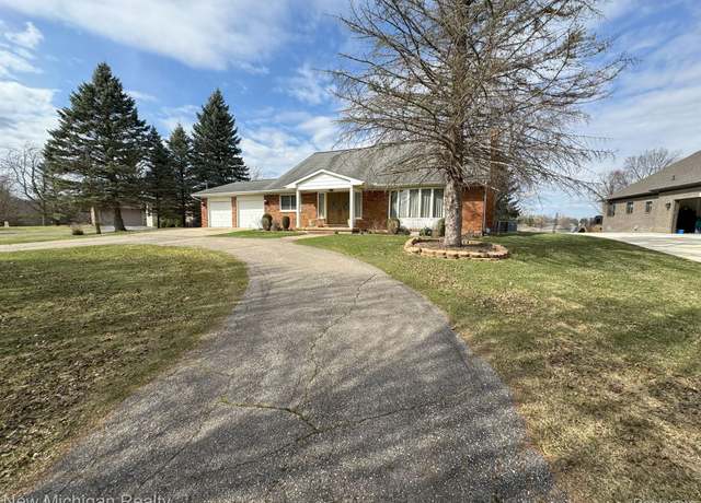 Property at 3872 Woodland Dr, Metamora, MI 48455, 4 beds, 1.5 baths
