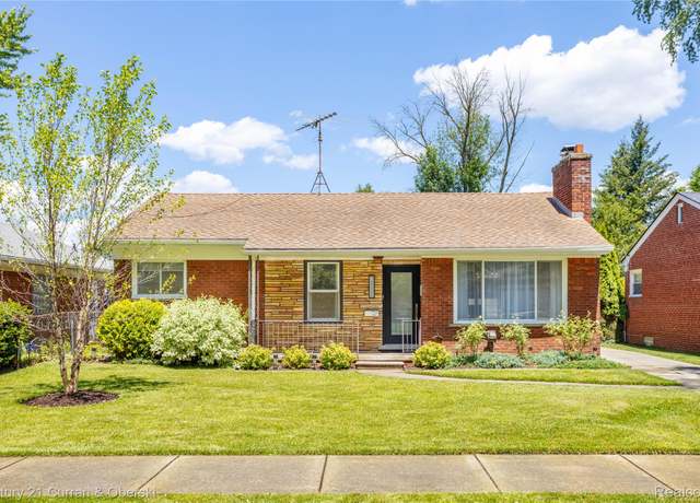 Property at 21721 Yale St, St Clair Shores, MI 48081, 3 beds, 1.5 baths