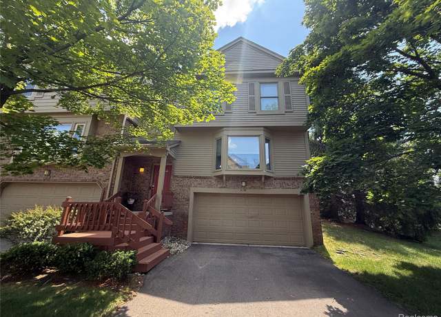 Property at 4178 Breckenridge Dr, West Bloomfield, MI 48322, 2 beds, 2.5 baths