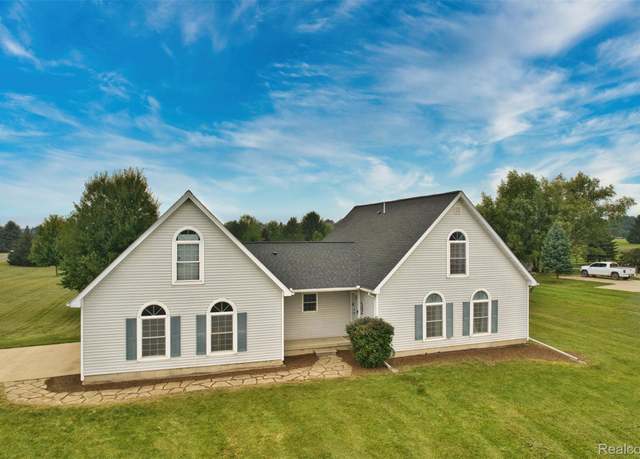 Property at 1014 Deer Valley Ln, Manchester Township, MI 48158, 4 beds, 2.5 baths