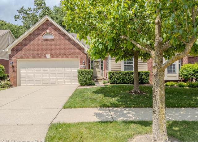 Property at 40502 Lenox Park Drive Dr, Novi, MI 48377, 2 beds, 3.5 baths