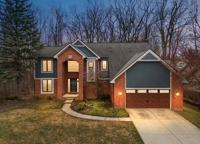 Property at 30546 Knighton Dr, Farmington Hills, MI 48331, 5 beds, 3.5 baths