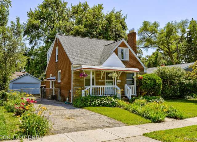Property at 1517 W Troy St, Ferndale, MI 48220, 3 beds, 2 baths