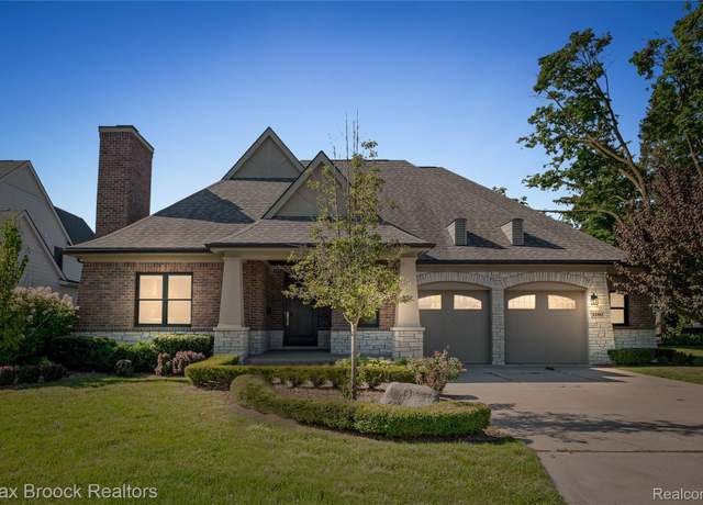 Property at 1180 Manchester Rd, Birmingham, MI 48009, 3 beds, 3 baths