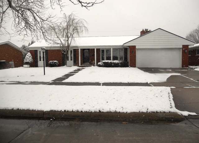 Property at 19503 Skyline Ave, Roseville, MI 48066, 3 beds, 2.5 baths