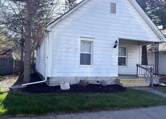 Property at 2418 S Niagara St, Saginaw, MI 48602, 2 beds, 1 bath