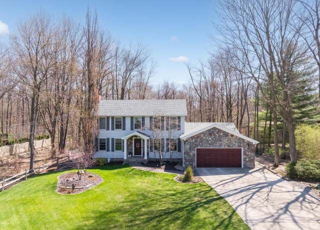 Property at 7540 Perry Lake Rd, Clarkston, MI 48348, 3 beds, 3 baths
