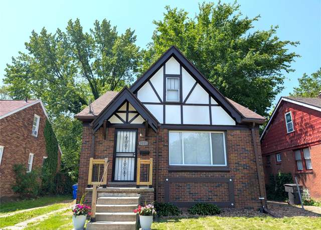 Property at 9221 Grayton St, Detroit, MI 48224, 3 beds, 1.5 baths