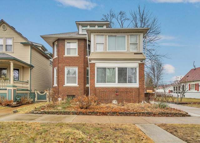 Property at 428 Vinewood St, Wyandotte, MI 48192, 4 beds, 3 baths