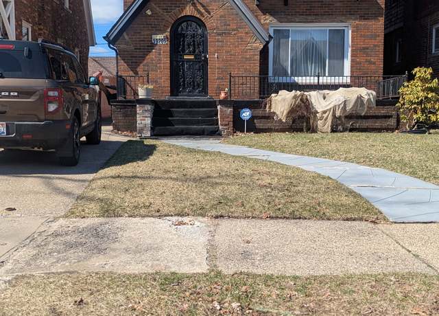 Property at 19205 Woodingham Dr, Detroit, MI 48221, 3 beds, 1.5 baths