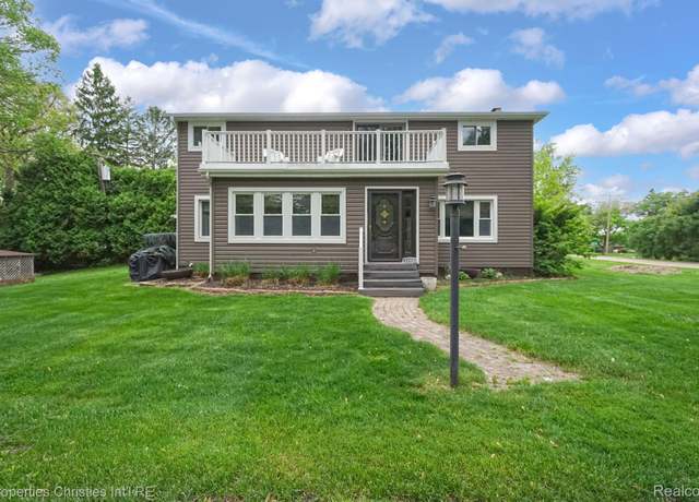 Property at 1190 Olander Dr, Lapeer, MI 48446, 4 beds, 1.5 baths