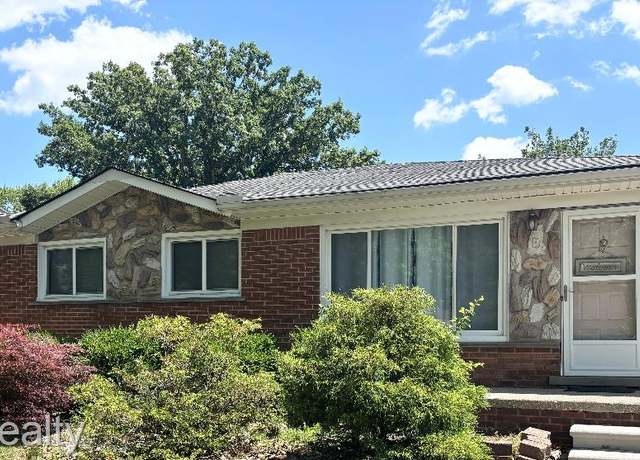 Property at 15431 Cynthia St, Southgate, MI 48195, 4 beds, 2 baths