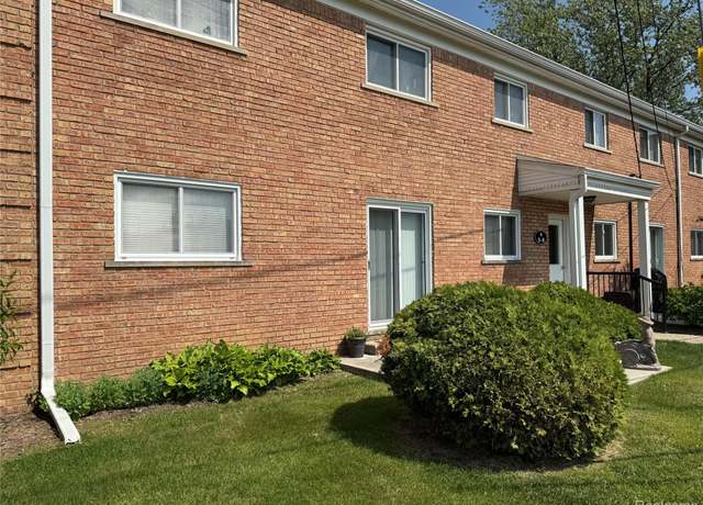 Property at 801 W Long Lake Rd, Bloomfield Hills, MI 48302, 2 beds, 2 baths