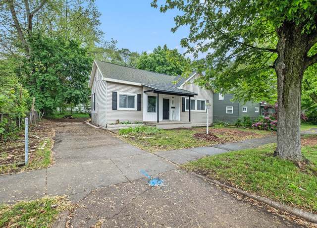 Property at 2021 Miner Ave, Muskegon, MI 49441, 3 beds, 1 bath