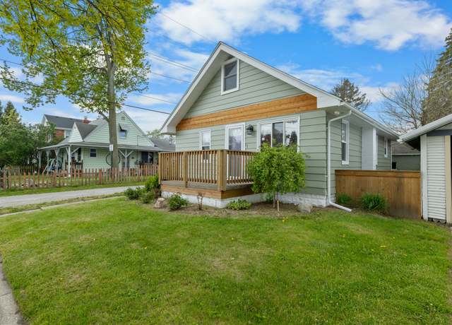 Property at 711 17th St, Port Huron, MI 48060, 3 beds, 1 bath