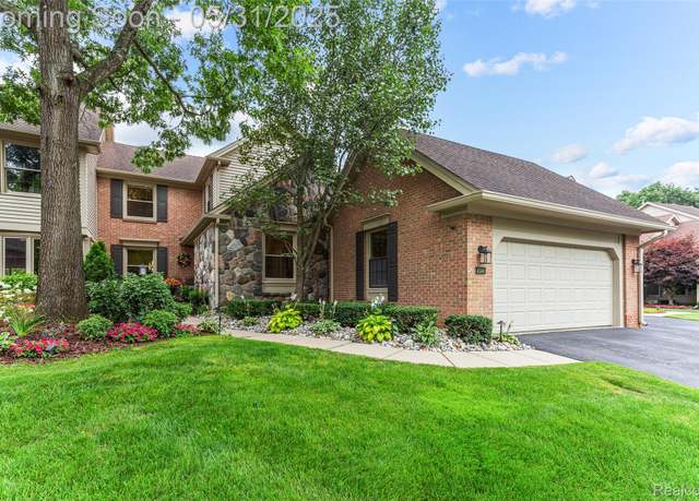 Property at 4544 Golf View Dr, Brighton, MI 48116, 3 beds, 3.5 baths