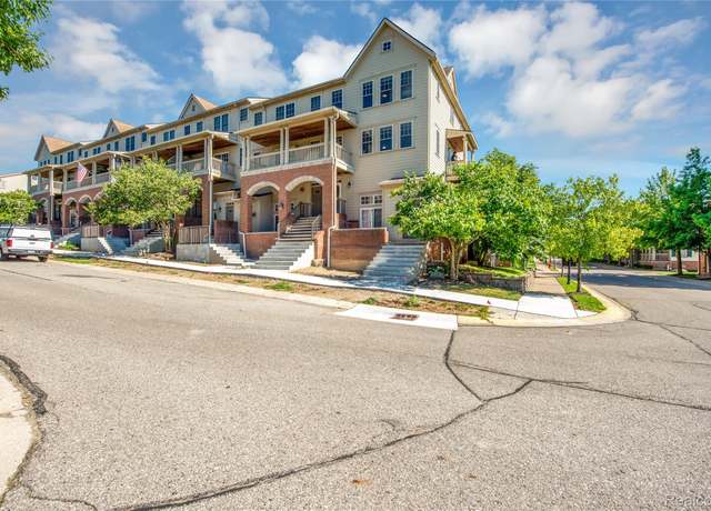 Property at 3912 Forester Blvd, Auburn Hills, MI 48326, 2 beds, 2.5 baths