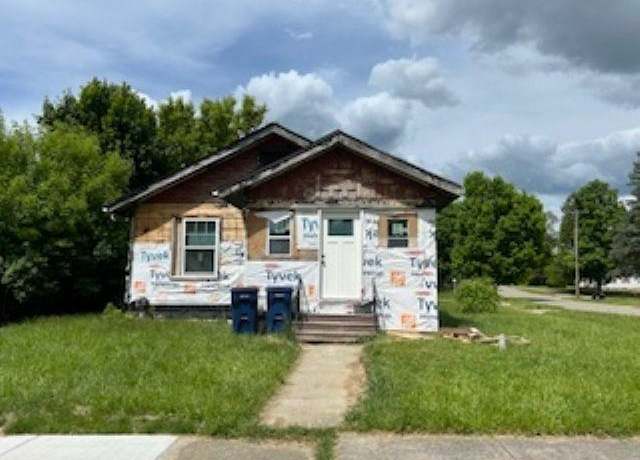 Property at 2602 Sloan St, Flint, MI 48504, 3 beds, 1.5 baths