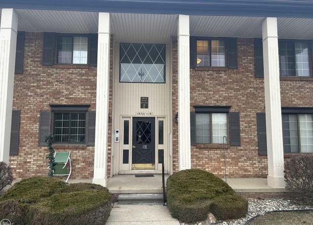 Property at 19705 Ridgemont St, St Clair Shores, MI 48080, 2 beds, 1.5 baths