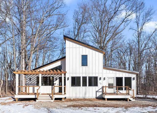 Property at 20 Walden Way, New Buffalo, MI 49117, 3 beds, 3.5 baths