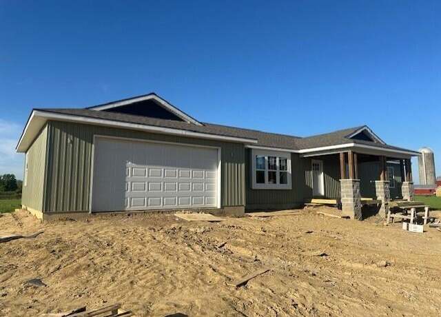 Property at 9745 W Michigan Ave, Grass Lake, MI 49240, 3 beds, 2 baths