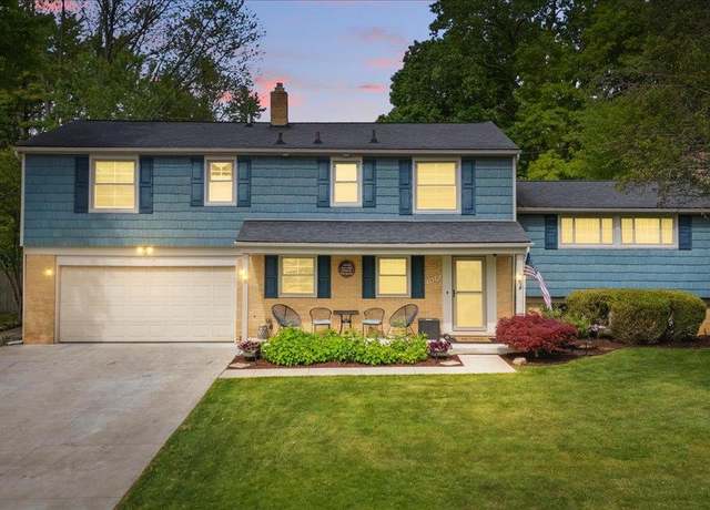 Property at 26347 Greythorne Trl, Farmington Hills, MI 48334, 4 beds, 2.5 baths