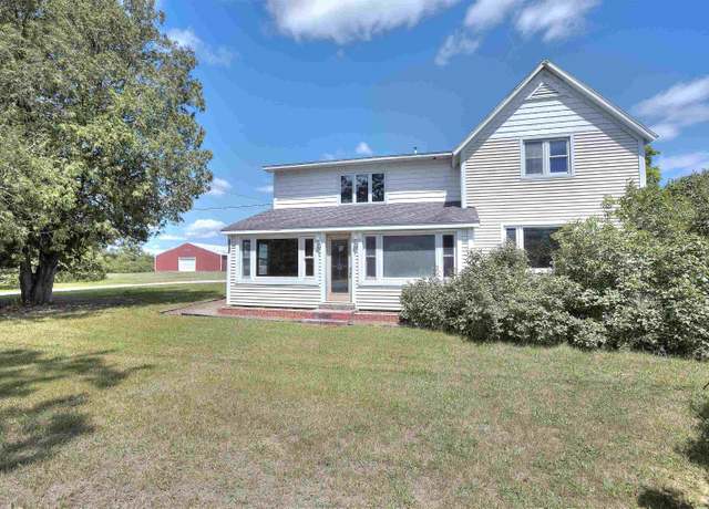 Property at 20682 Honor Hwy, Interlochen, MI 49643, 5 beds, 2 baths