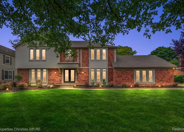 Property at 12231 Hillside Dr, Plymouth, MI 48170, 4 beds, 2.5 baths