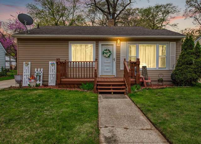 Property at 3313 Pine Grove Ave, Port Huron, MI 48060, 2 beds, 1 bath