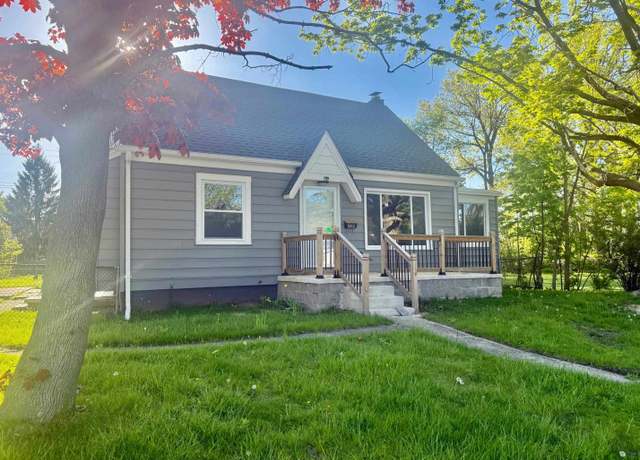 Property at 2019 Helen St, Garden City, MI 48135, 3 beds, 1 bath