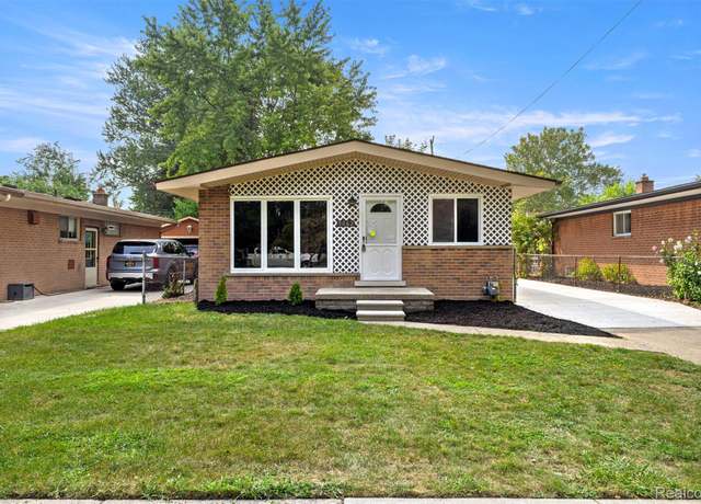 Property at 9062 Monroe Blvd, Taylor, MI 48180, 3 beds, 1 bath