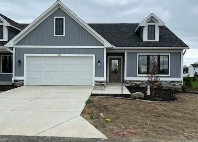 Property at 5140 Blendon Meadow Cir #41, Hudsonville, MI 49426, 4 beds, 3.5 baths