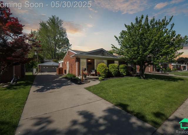 Property at 29846 Oakley St, Livonia, MI 48154, 3 beds, 2 baths