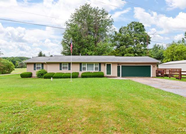 Property at 9400 N Adrian Hwy, Tecumseh, MI 49286, 4 beds, 1.5 baths