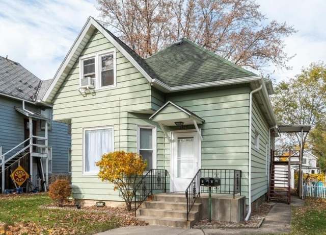 Property at 1325 Michigan Ave, St Joseph, MI 49085, 4 beds, 2 baths