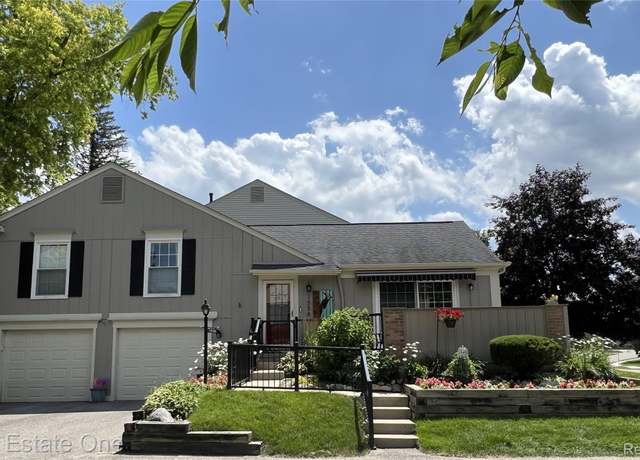 Property at 1556 Gas Light Ln #199, Rochester Hills, MI 48306, 2 beds, 3 baths