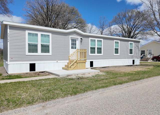 Property at 20728 Kalamazoo Rd, Big Rapids, MI 49307, 3 beds, 2 baths