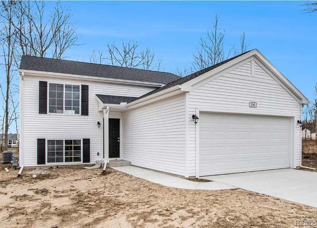 Property at 8219 Moonlight Creek Ln, Handy Township, MI 48836, 4 beds, 2 baths