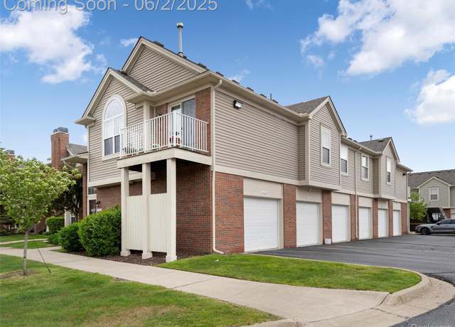 Property at 15326 Cornell Dr, Clinton Township, MI 48038, 2 beds, 2 baths