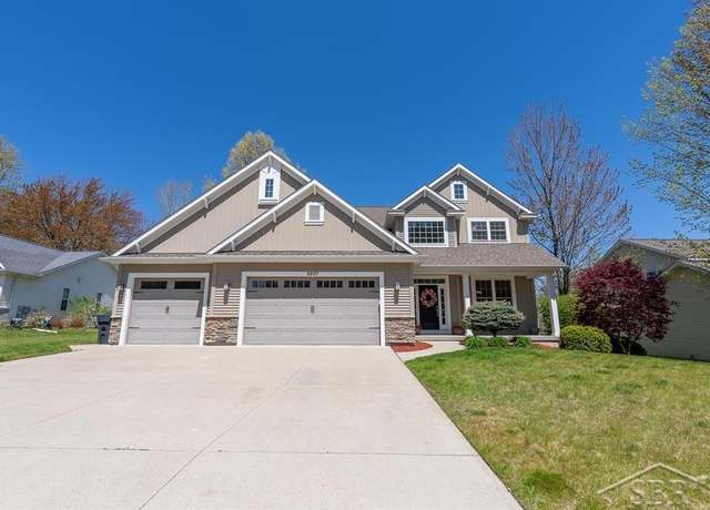 Property at 2607 Hollyberry Dr, Midland, MI 48642, 4 beds, 2.5 baths