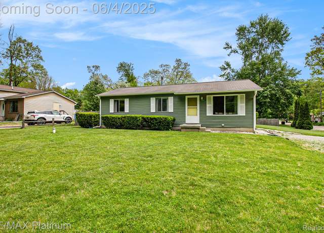 Property at 15171 West Dr, Linden, MI 48451, 3 beds, 1 bath