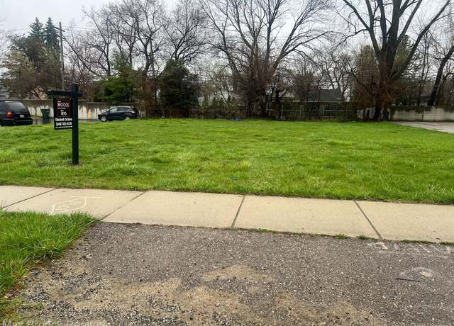 Property at 000 Maple, Troy, MI 48083