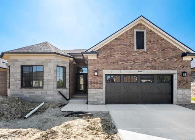 Property at 55127 Saint Paul Dr, Macomb, MI 48042, 2 beds, 2 baths